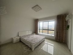 信阳平桥平中大街桂花园 电子产业园 太古广场对面 押一付一 拎包入住 无中介出租房源真实图片