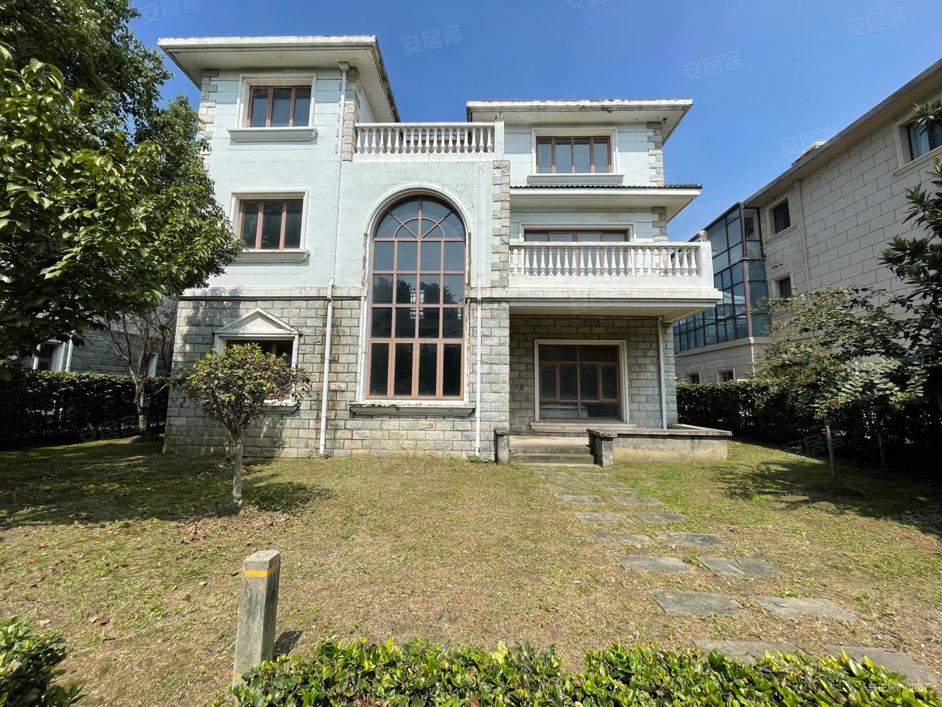 挑高大客厅 有钥匙,鼎园美墅二手房,2180万,4室2厅,3卫,345平米-昆山