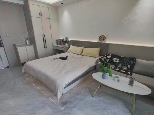 深圳福田沙尾沙尾西村沙尾地铁站精装修大单间 电梯带阳台 家电齐全