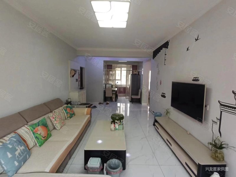 岸上澜湾100平米两室通透户型精装738万