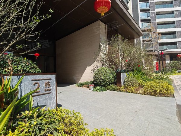 广州天河小新塘保利天汇21号线大观南路站旁 保利天汇 129平方四房两