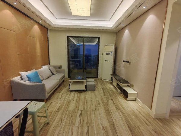 隧道口租房,世茂御海墅公寓住宅4室2厅2卫精装修电梯房家具家电齐全