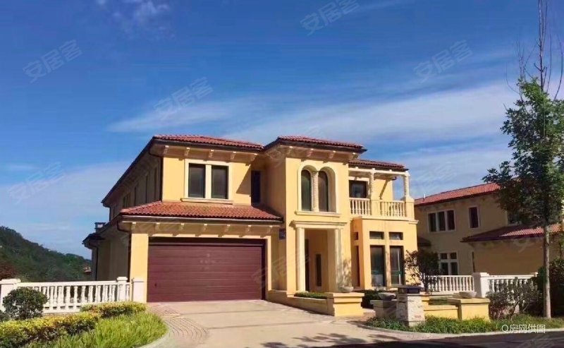 新上崂山区别墅石湾山庄豪装未住独栋别墅带院子带平台