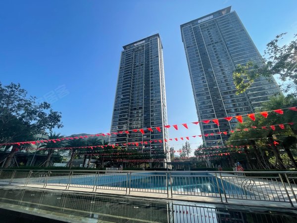 珠海高新区唐家湾翠湖香山百合苑翠湖香山精装3房,看高尔夫球场景观