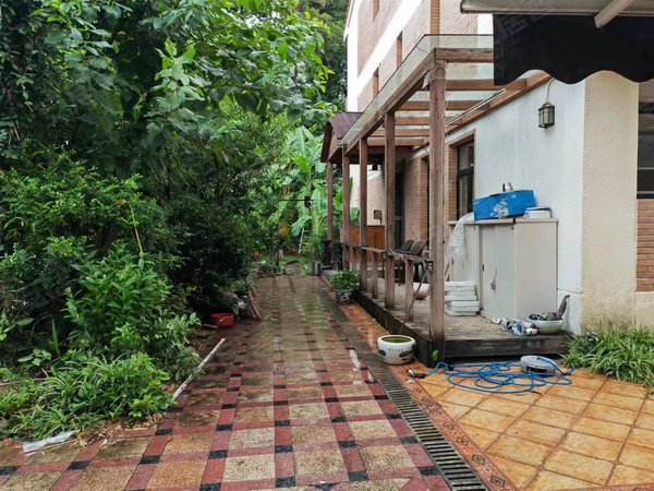 深圳罗湖银湖颐园(别墅)银湖独栋别墅!带前后花园!南北通!