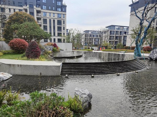 杭州富阳富春西郊半岛(公寓住宅)阳光城西郊半岛一区4房2卫空房3500