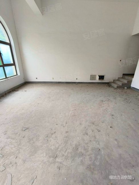 南北通透,诚心出售,绿地兰宫二手房,280万,4室2厅,3卫,265平米-南昌