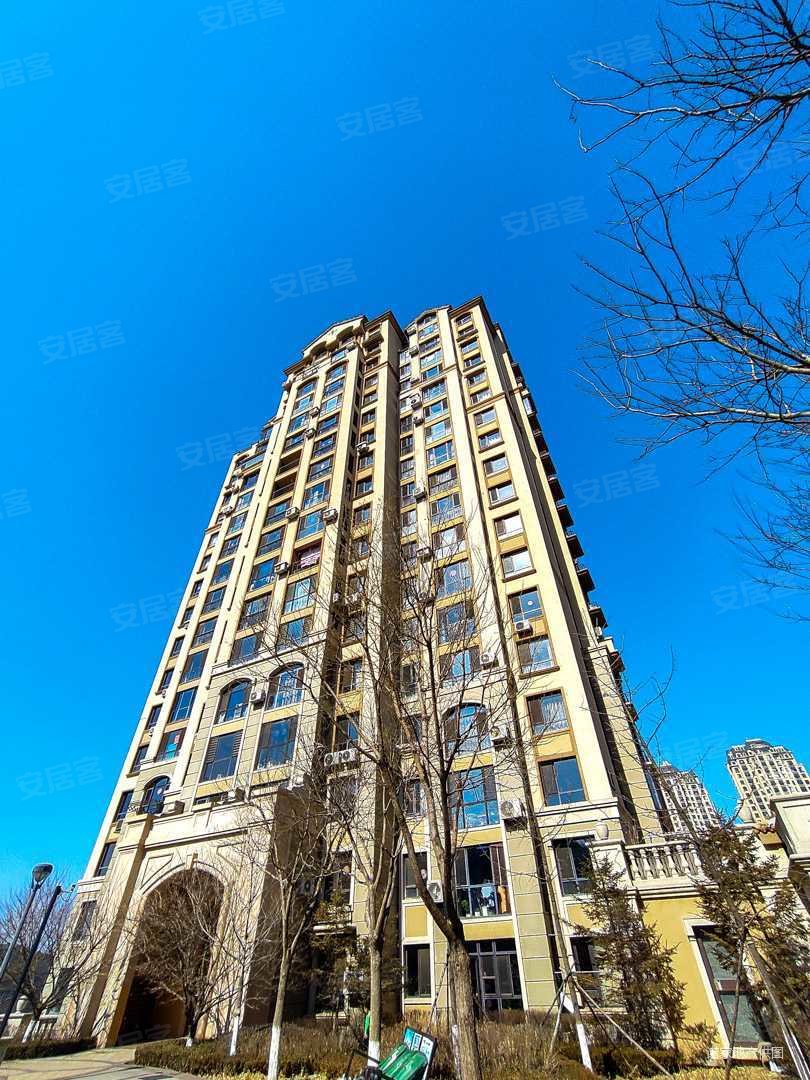 馥园4室2厅1卫118.79㎡南北155万