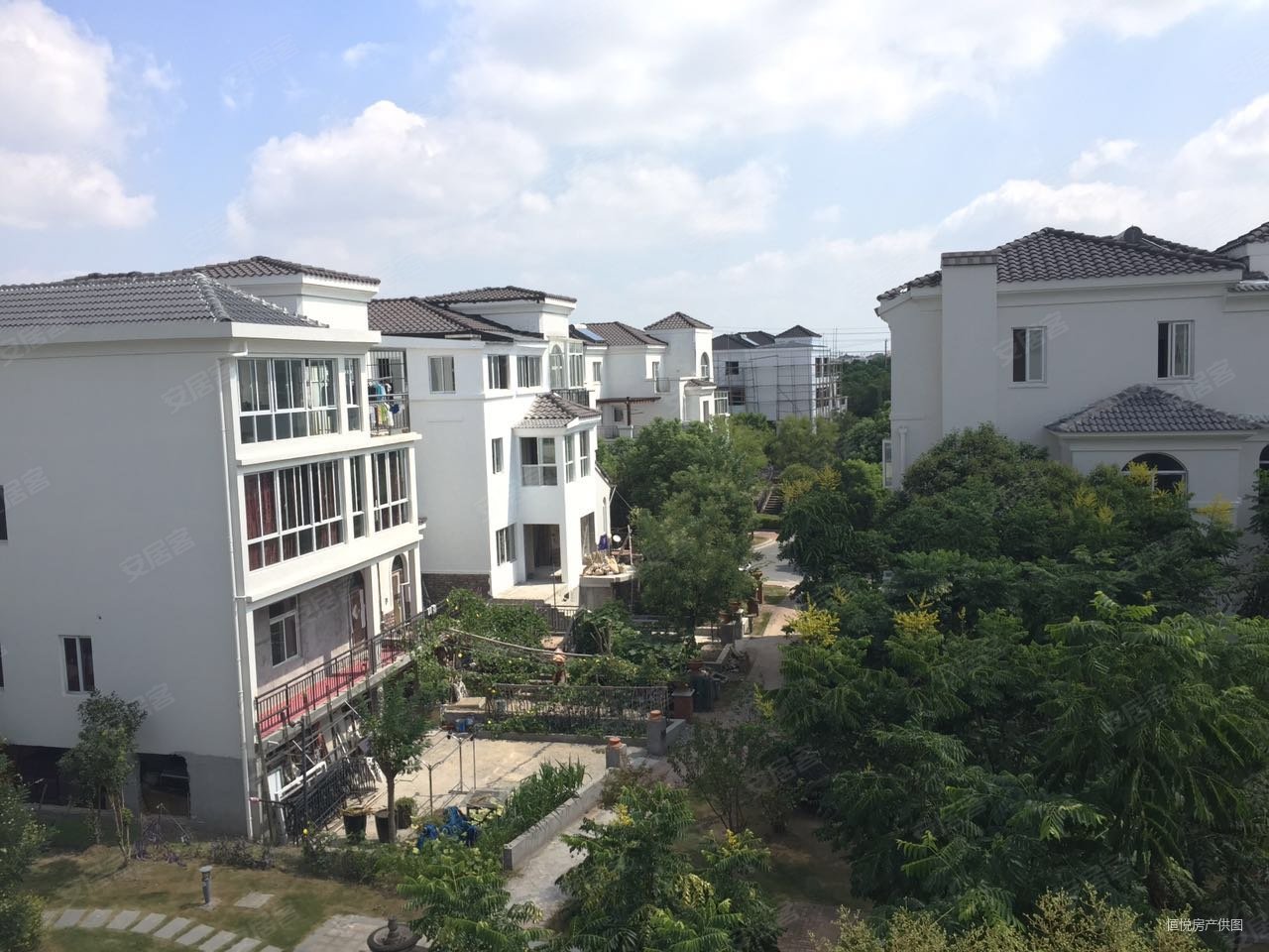 千灯逸墅大双拼全明地下室纯毛坯满2年诚心急售随时看房