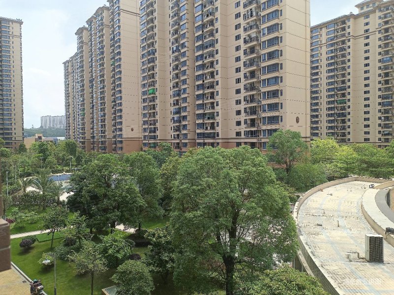 博景湾133平大三房小区优势性价比高,单价5字头朝南