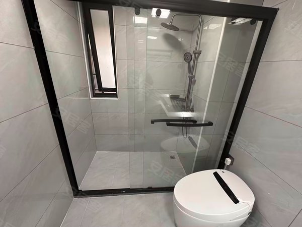 上海闵行春申尚优玛特(沪光路)15号线|双柏路|地铁口附近||整租一室户