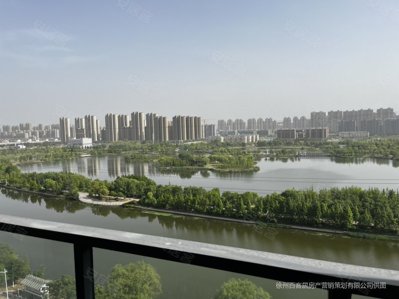 现房,精装,一线湖景,单价一万出头,送储藏室,陆港城二手房,108万,3室2