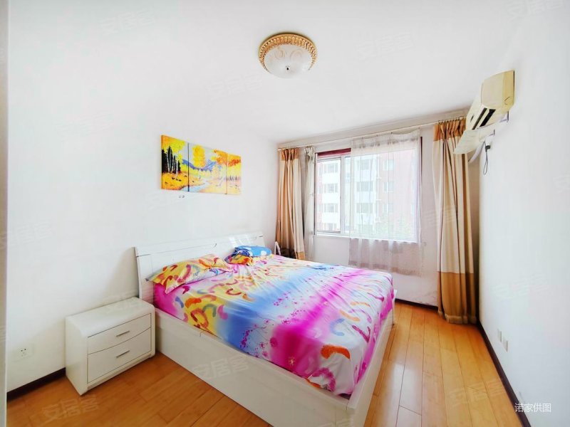 城际美景大两房南北通透中间楼层采光好出行方便近地铁