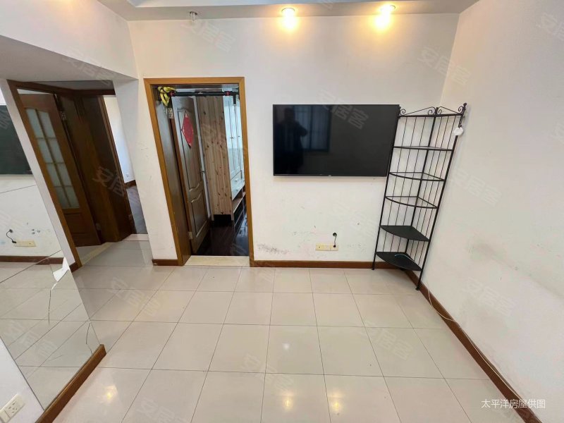 田林新苑电梯房近地铁满五高楼层视野无遮挡朝南