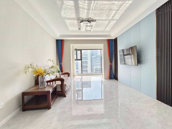 青岛黄岛东方影都海信灵山湾融创茂旁,精装修,瞰海高层,24小时安保,人