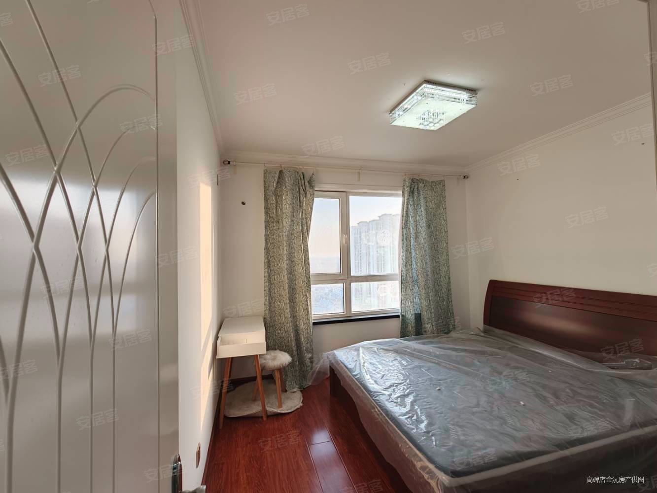 花溪墅3室2厅1卫103.86㎡南北67万