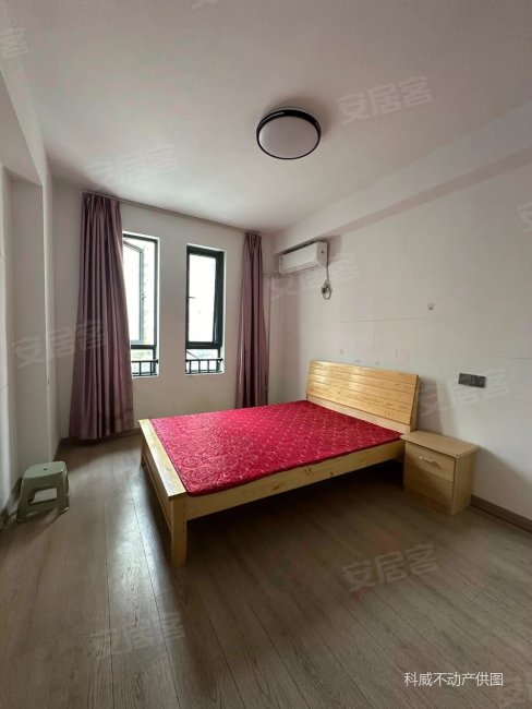 新潮塘南苑东区,四开间朝南,带车位杂物间!