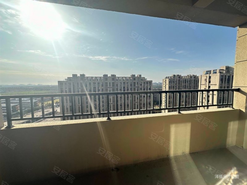 保利合景珑湾二期1622号