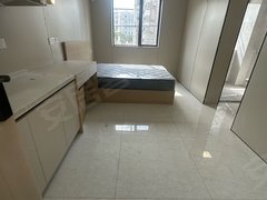 上海宝山淞宝独立卫浴，朝南，可随时看房，押一付一。房间干净整洁，直租。出租房源真实图片