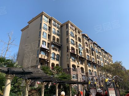 奉贤绿地香颂公寓住宅