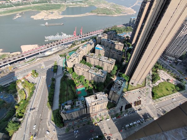 重庆九龙坡谢家湾华润二十四城嘉悦府一线江景房  短租押一付一包维修