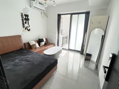 龙海城区龙海城区距离锦绣碧湖一桥之隔 联发君领壹号 市医院总部旁边 带阳台出租房源真实图片