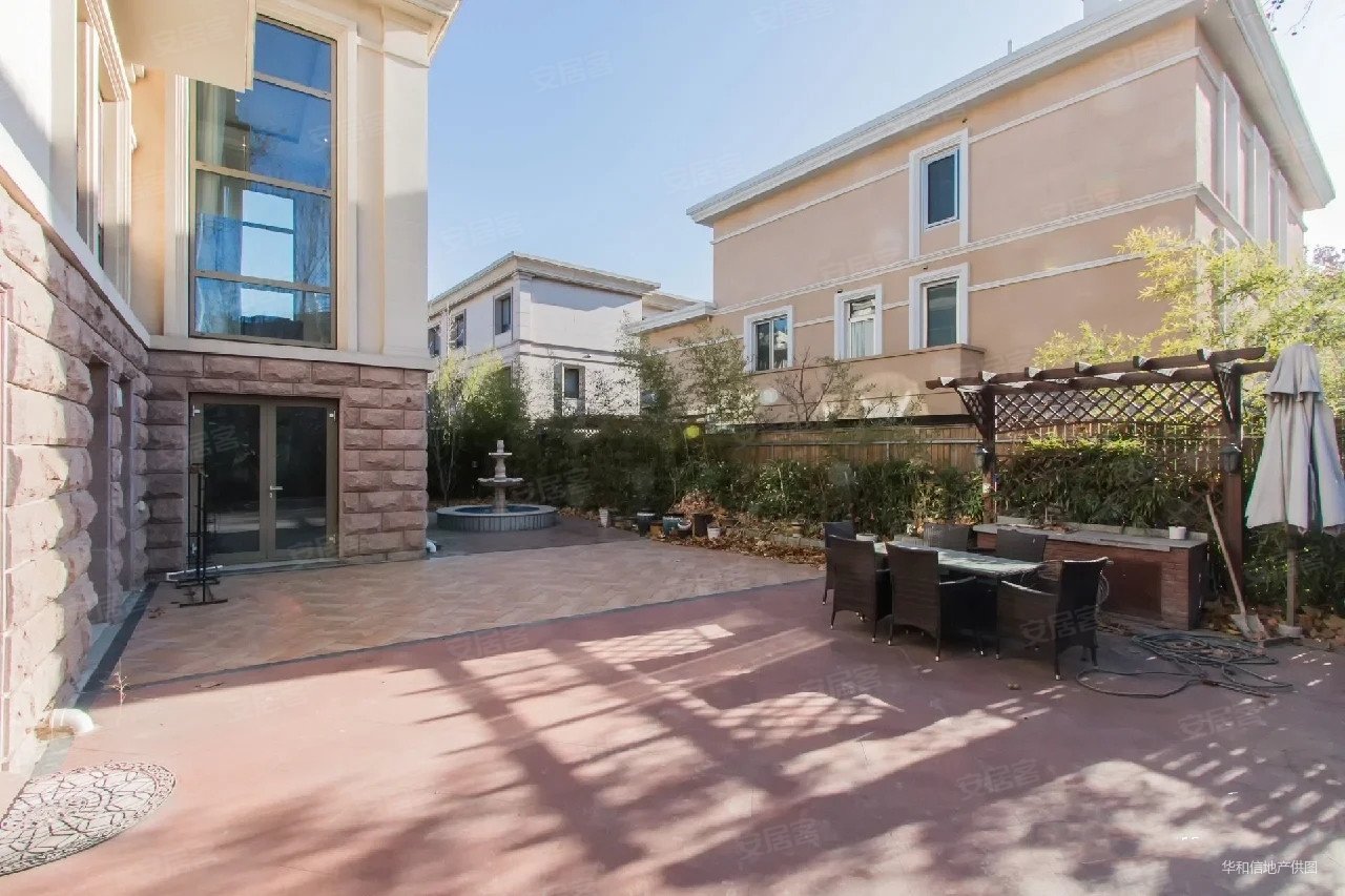 北京房产网>北京二手房>顺义二手房>天竺二手房>棕榈滩别墅>