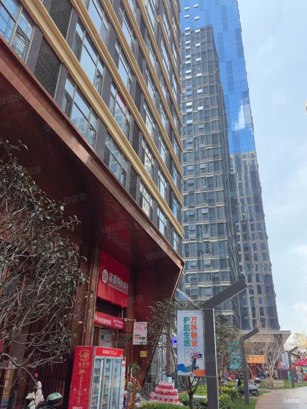 紫金中心复式两室公寓全套拎包入住民用水电晓东村地铁口低价抛