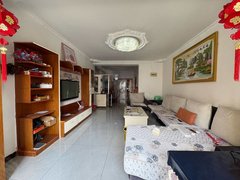 达州大竹大竹城区金利多附近普通房，5楼家具家电齐全。年租金8500一年。出租房源真实图片