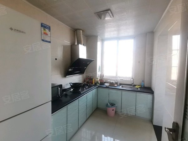 连云港东海东海市区水晶名都(东区)水晶名都东区精装三室两厅采光好