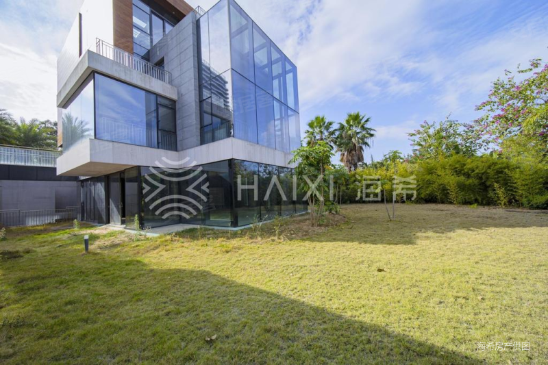 恒禾七尚5室3厅3卫547.77㎡南北15600万