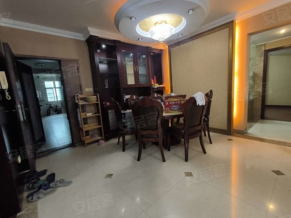 【多图】英皇湖畔花苑,松柏租房,英皇湖畔花苑 3室2厅3卫 电梯房 豪华