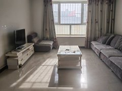 阿拉尔幸福路国际商贸城一楼，可以月付，拎包入住，出租房源真实图片