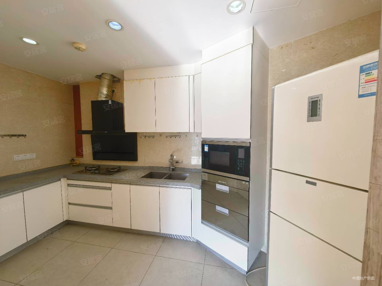 十五峯花园3室2厅2卫87.29㎡南760万