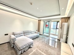 武汉洪山白沙洲万科大四房！洪山万科广场，白沙未来城，龙湖天街出租房源真实图片