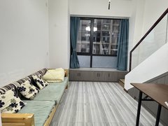 贵阳南明甘荫塘保利凤凰湾B区 1室 押一付三 38平 精装 整租 视野开阔出租房源真实图片