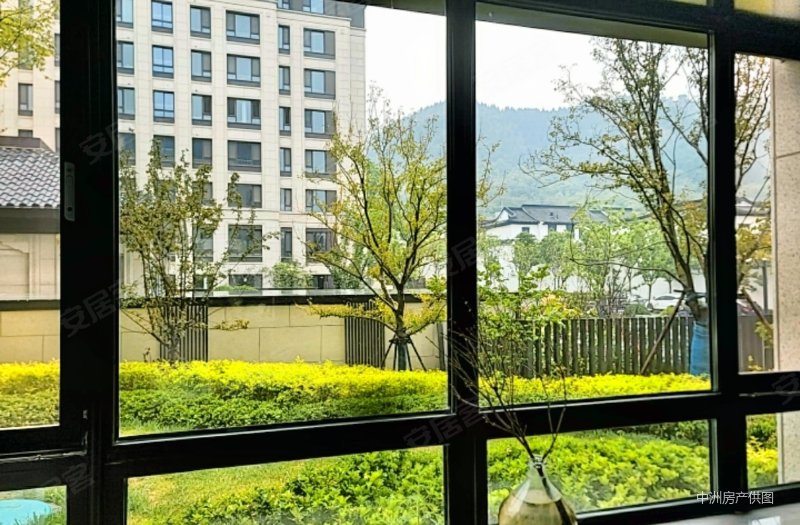 绿城玉兰花园四期玉园191平7层洋房家门口山大瀚阳