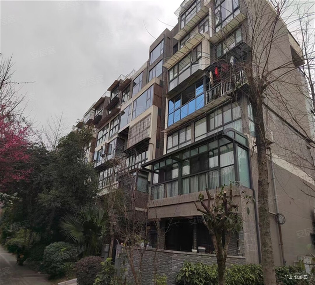 惊含泪仅145w成都国奥村中间楼层装修好正规商品房