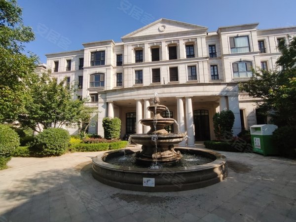 济南历下全运村海尔绿城玫瑰园全运村1楼带前后小院,居家商务品质洋房