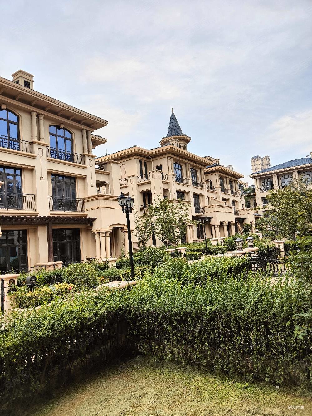 富田兴龙湾(别墅)5室4厅5卫229.06㎡南北295万