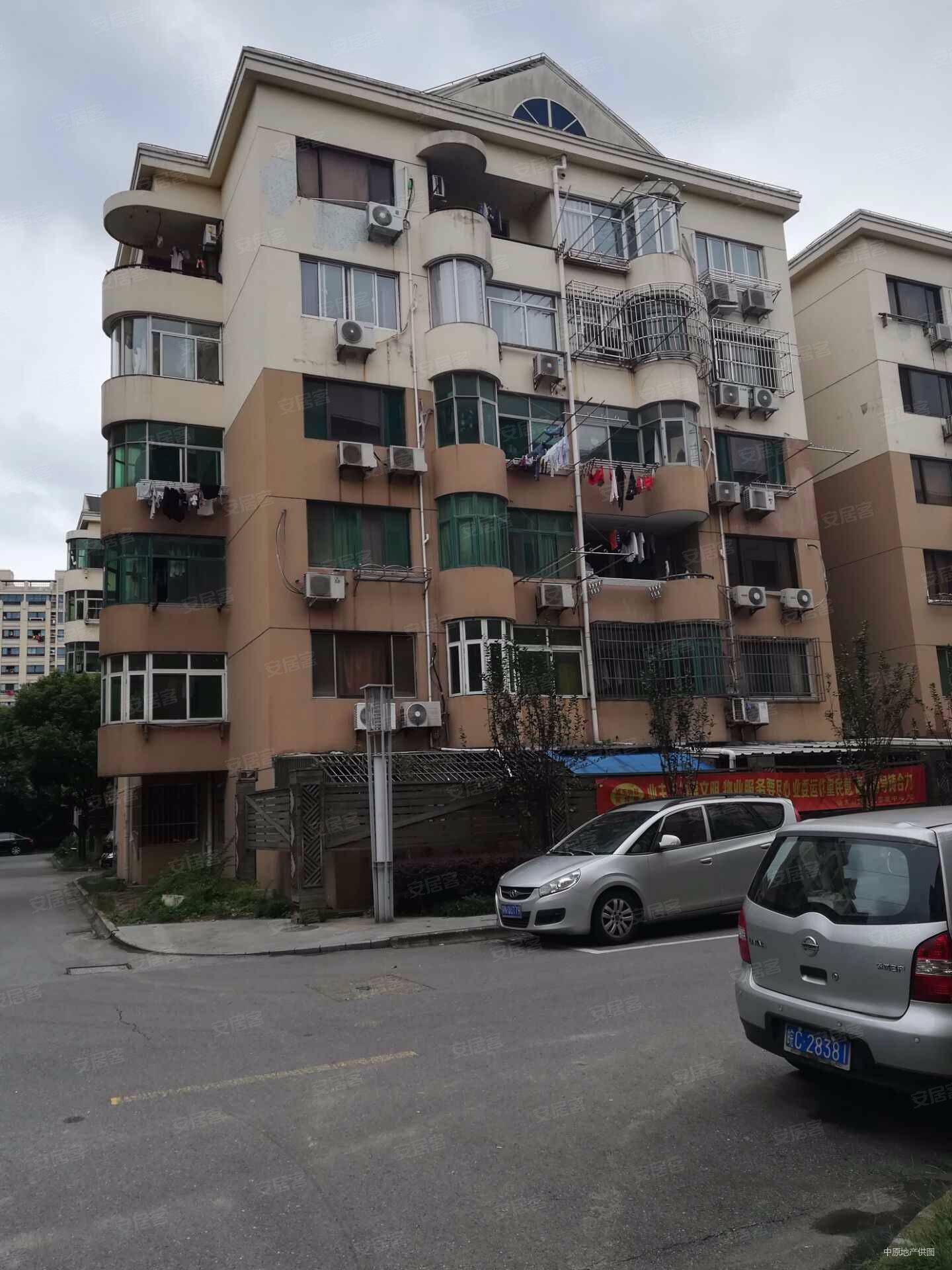 杨园一村3室1厅1卫93.64㎡南300万