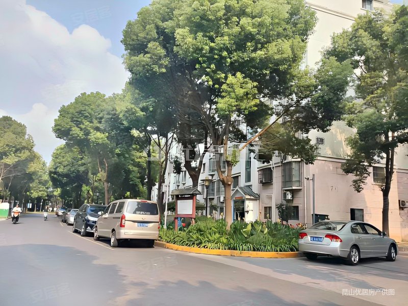 湖滨花园(昆山)2室2厅1卫83㎡南90万