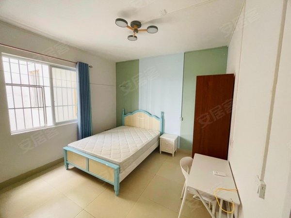 南宁青秀凤岭北凤岭佳园凤岭佳园小区独卫单间 配套全拎包住押一付一