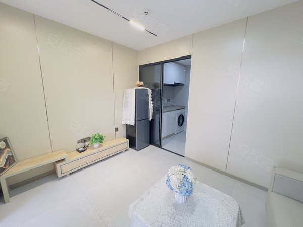 金华东阳东阳江北平川路351号楼平川路荷山菜场夜市 大单间 一室一厅 复试Logo 两室一厅出租房源真实图片