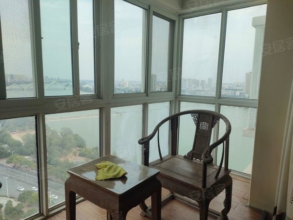 南阳卧龙卧龙城区锦江公寓(卧龙)白河边锦江公寓电梯两室 东西齐全