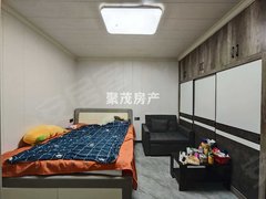 凉风垭广场附近精装一室出租，采光通透家电齐全拎包入住即可