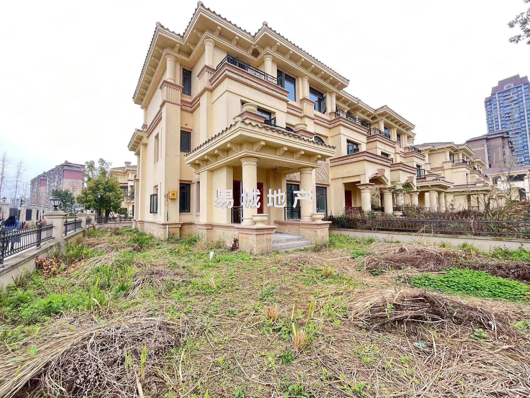 成都房产网>成都二手房>崇州二手房>羊马二手房>恒大银海湖(二期别墅)