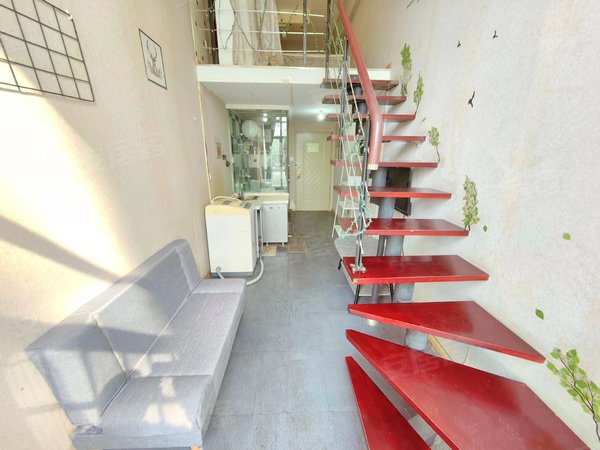 急租近昆华医院昆钢大厦安康路上精装跃层电梯房拎包入住