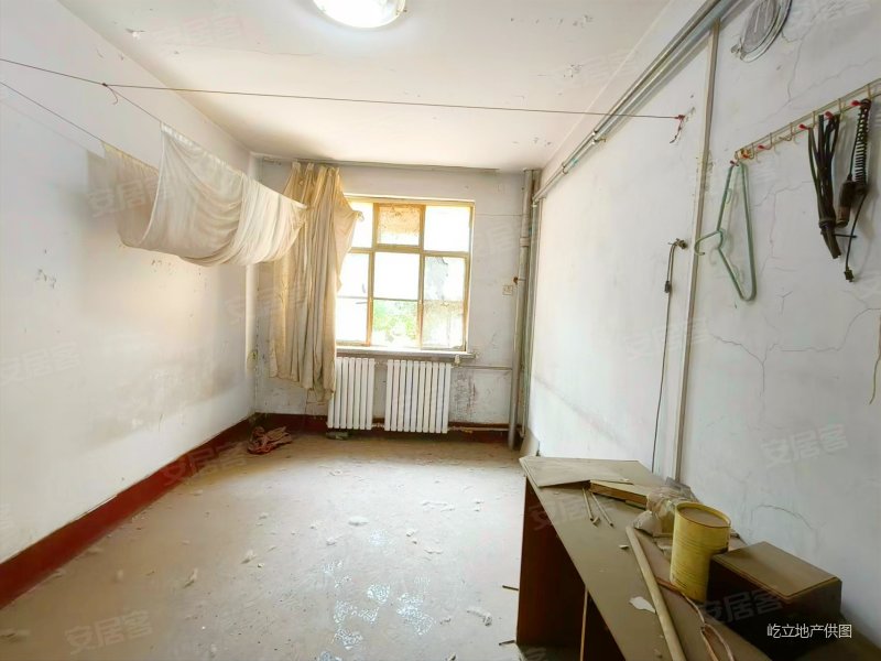 低层  有钥匙  随时看房  济钢新村北区