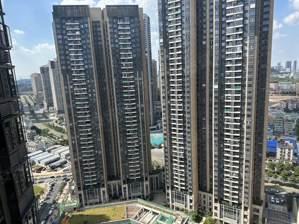 深圳坪山坪山恒大城(一期)在租户型多,对比周边小区价格实惠,近比亚迪